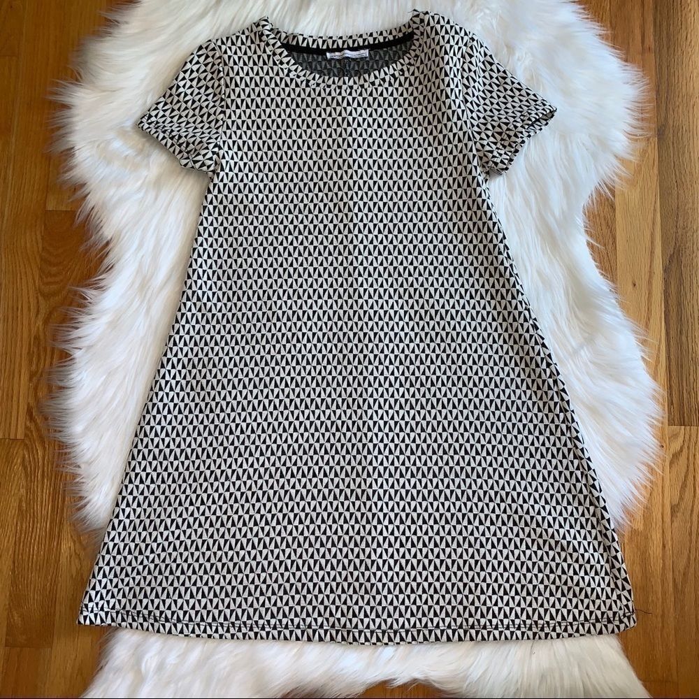 Zara Womens Small Black and Cream Geometric Design Dress